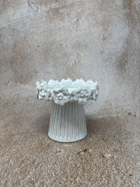 Camellia Pedestal w/ Ribbed Base
