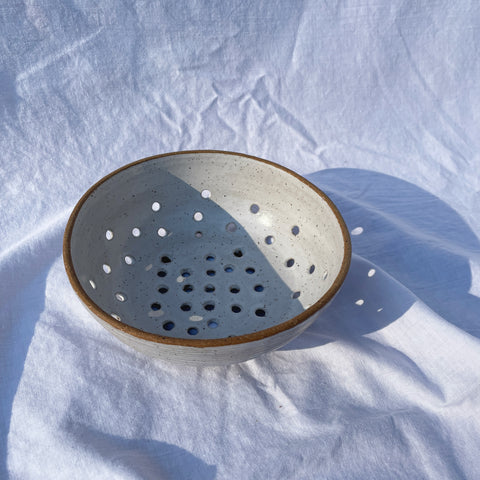 WHITE SPECKLE Berry Bowl