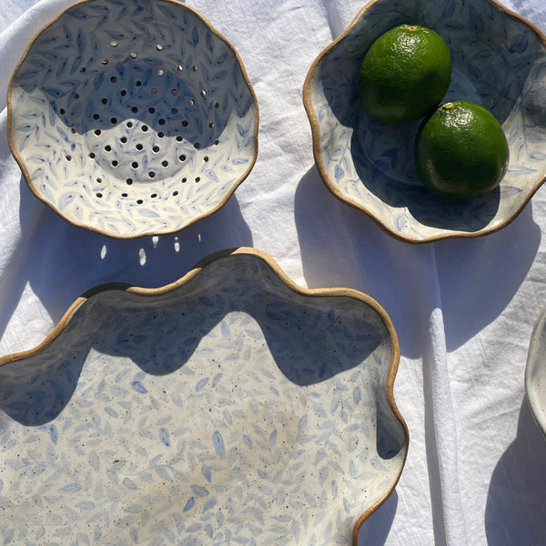 BLUE LEAF Wavy Tray